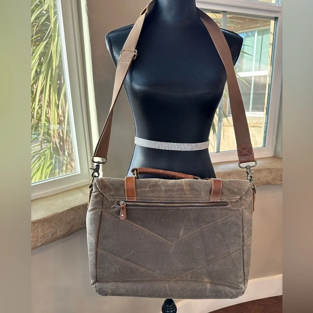 Vintage ZB Brown Canvas & Leather Adjustable Straps Messenger Bag
